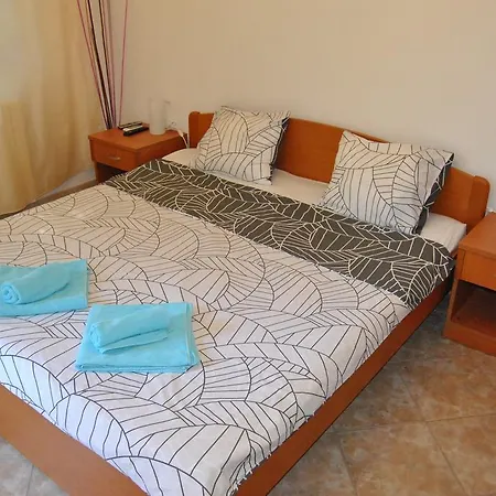 Apartment & Matan *